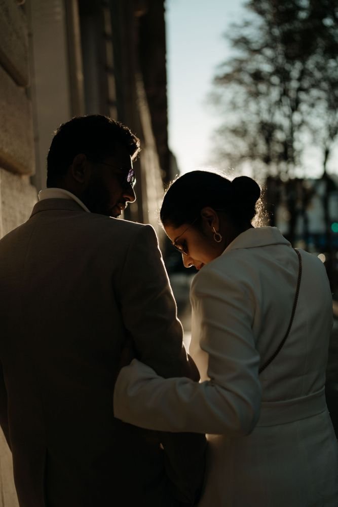 Nireeksha & Vibhu, The Louvre and the Eiffel Tower, Paris, photograph 13