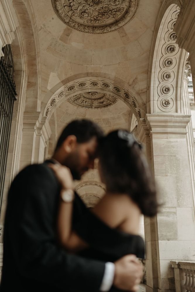 Nireeksha & Vibhu, The Louvre and the Eiffel Tower, Paris, photograph 31