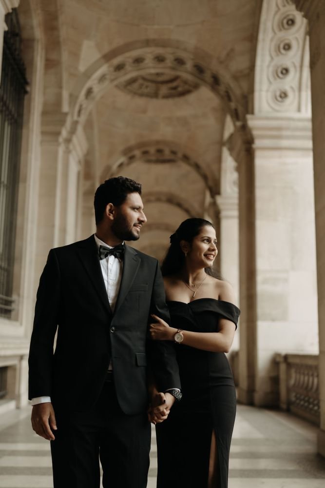 Nireeksha & Vibhu, The Louvre and the Eiffel Tower, Paris, photograph 32